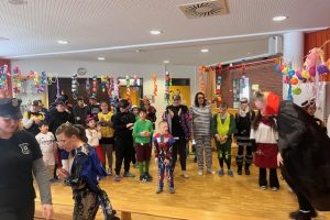 Helau und Alaaf ;)))